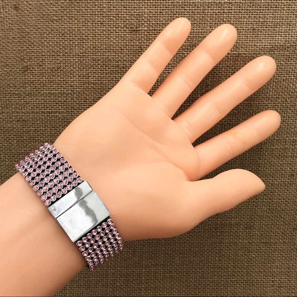 🌼 Rhinestone Strap Magnetic Bracelet